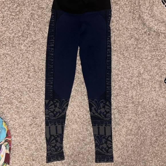 NUX Greta Romantic Brocade Legging Admiral - Picture 3 of 8